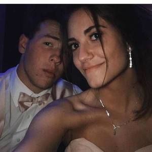 Meet your Posher, Dennis